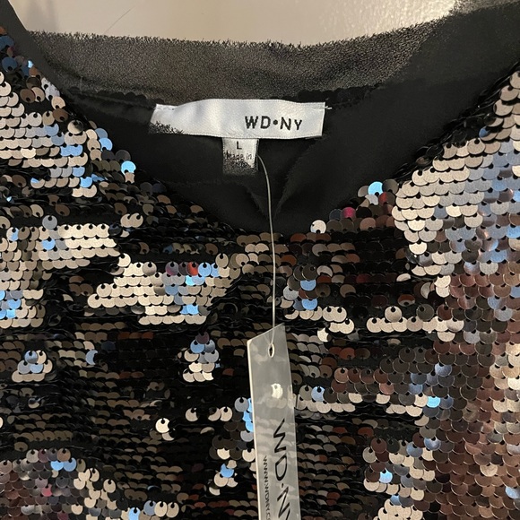 NWT WDNT Sequin Tank 🔥 - Picture 3 of 3